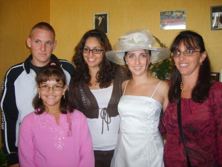 ma tante, Emilie, loucine et son chérie